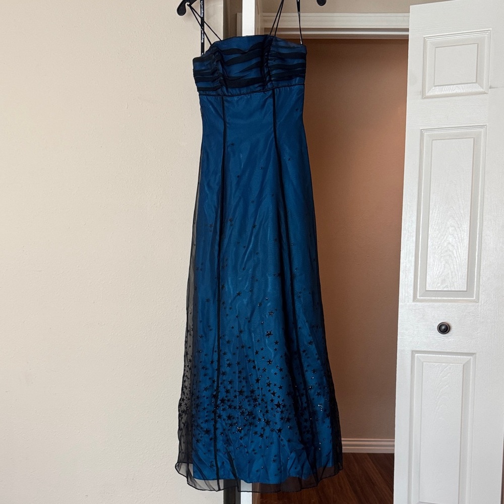 Morgan & Co. Strapless Blue Dress with Black Details